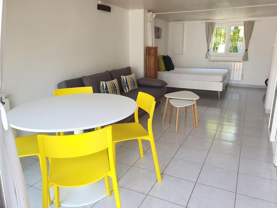 Logement Amboise Centre Avec Terrasse Privee エクステリア 写真